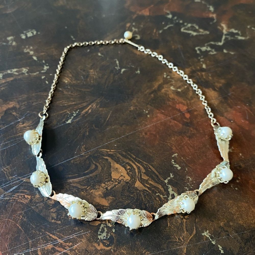 Vintage Silver Leaf Pearl Necklace Elegant Floral Nature Inspired